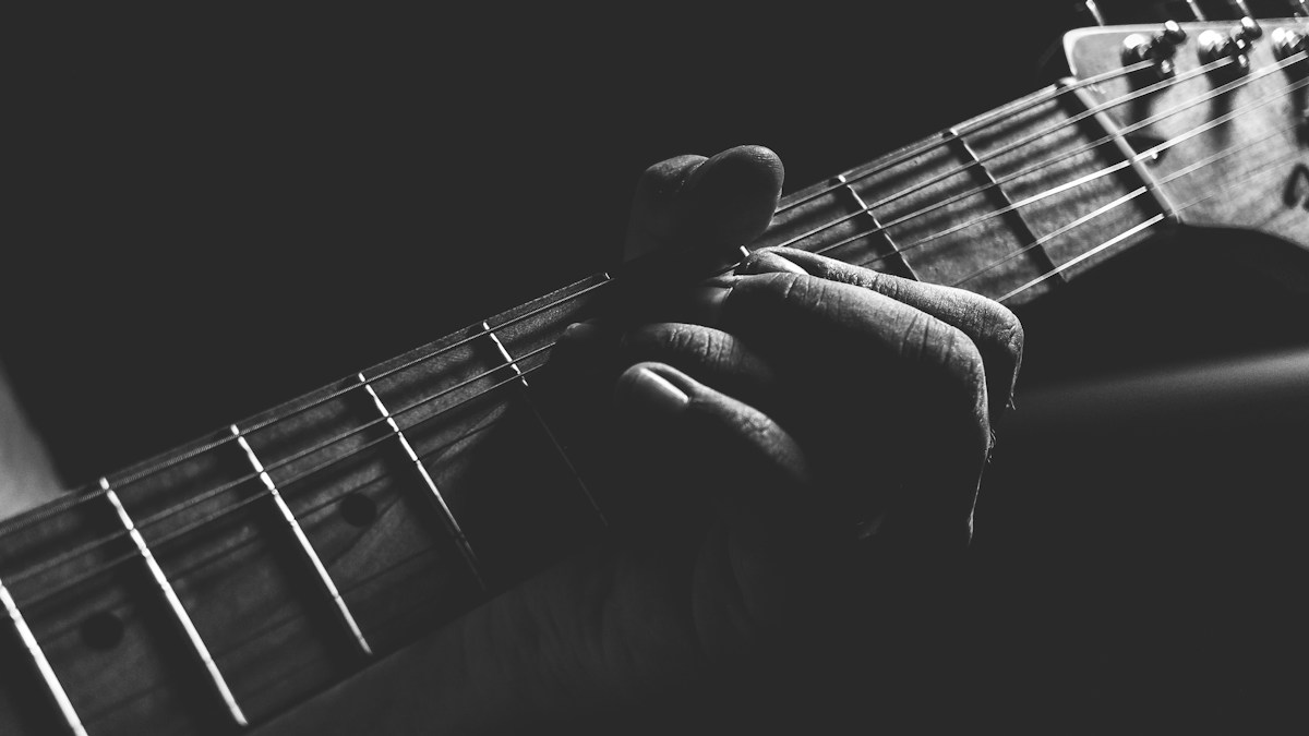 Guitar fretboard and practice session