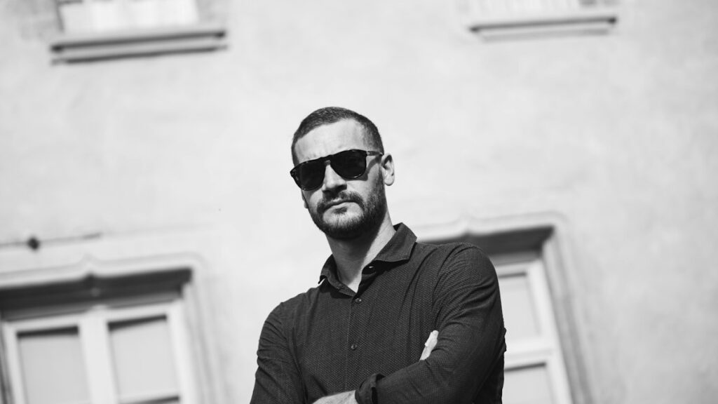 How Should a Polo Shirt Fit? 6 Checks That Matter