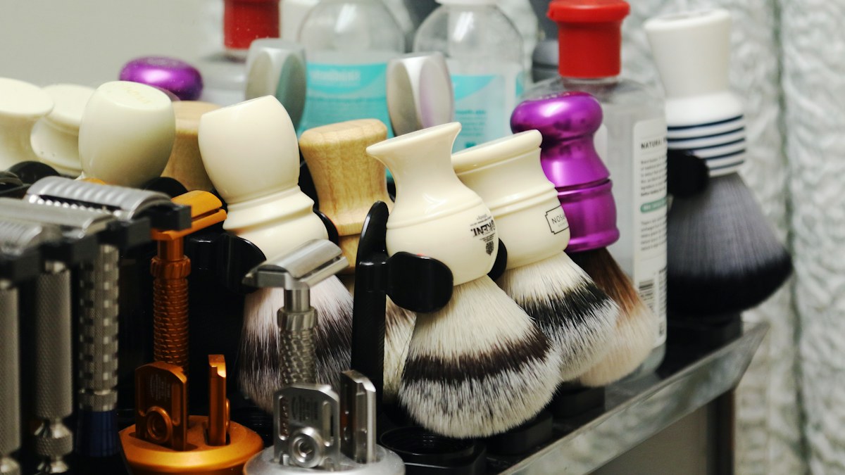 Safety razor and shaving routine essentials for men