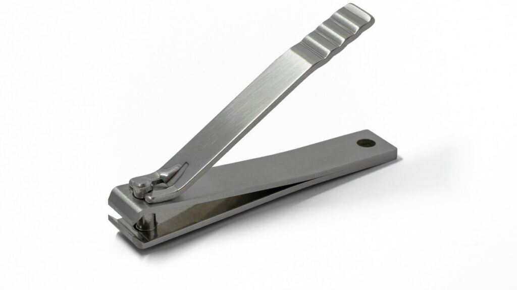 Metal nail clippers