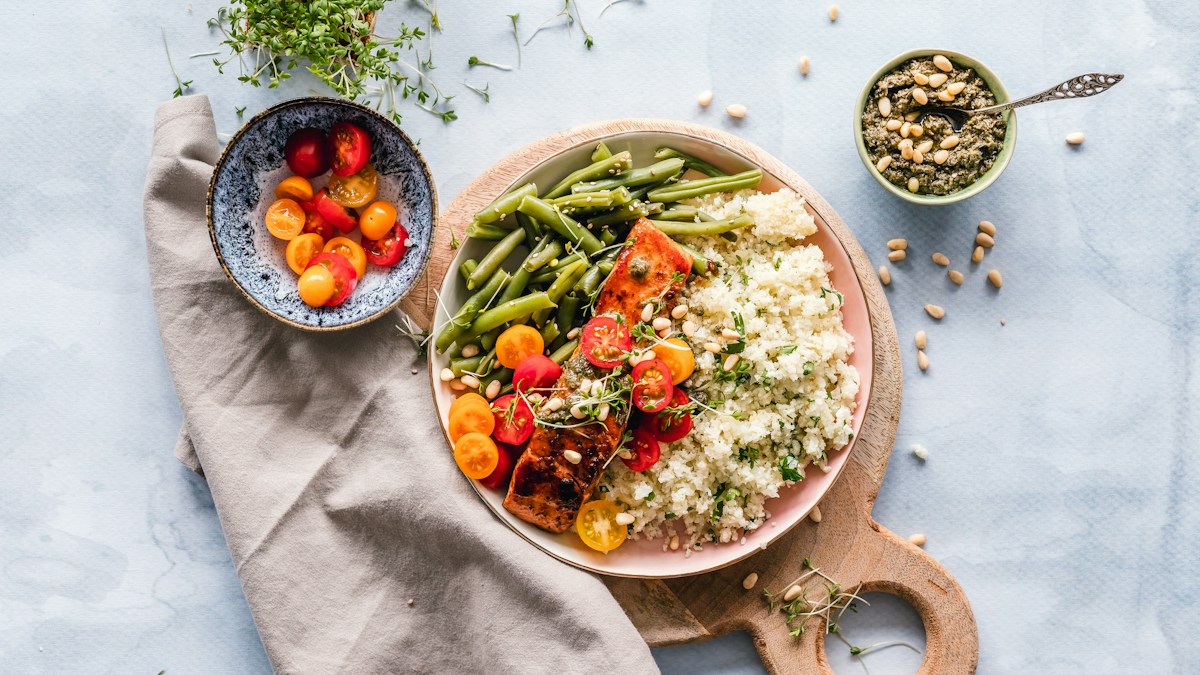 Balanced meal bowl with salmon and quinoa