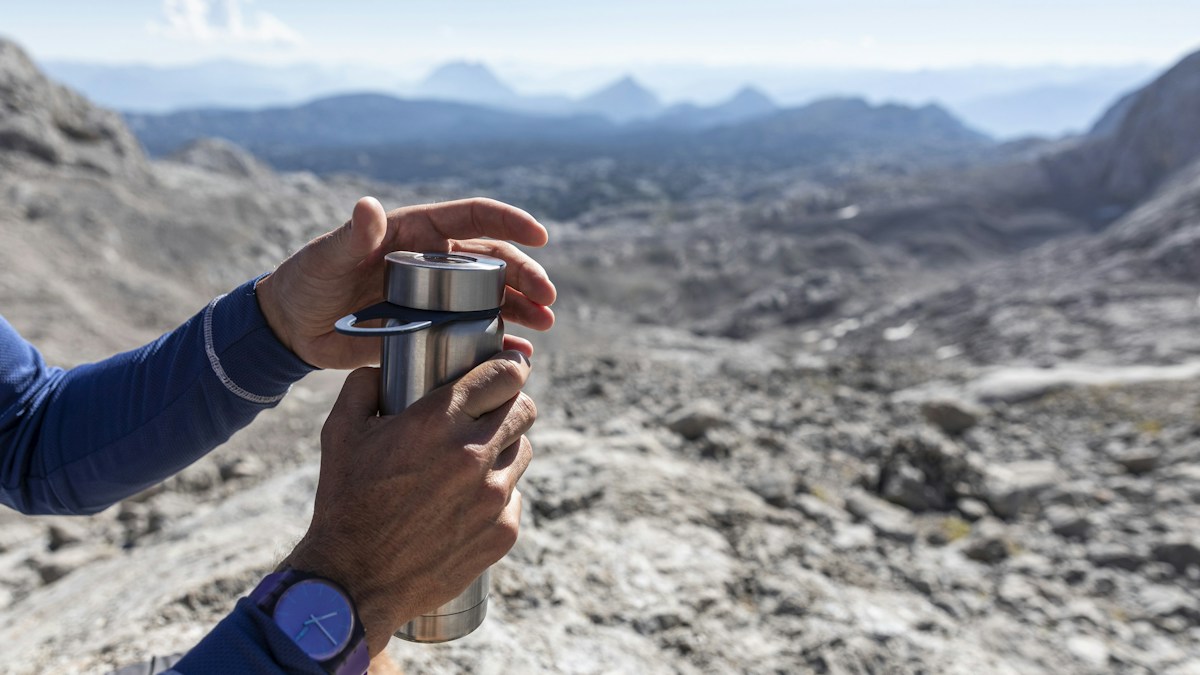 how to clean a reusable water bottle and straw lid properly